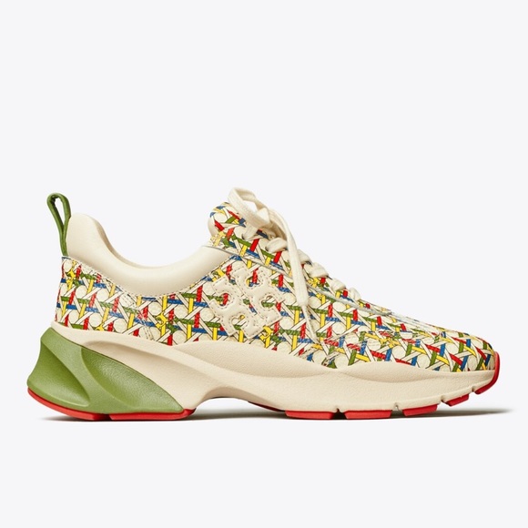 The Good Luck Trainer in an exclusive graphic print, part of a limited- - Picture 2 of 8